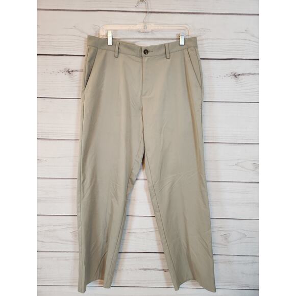 Adidas Clima Lite Mens Beige Solid Straight Leg Khaki Pants Size 32X30 - Picture 1 of 7